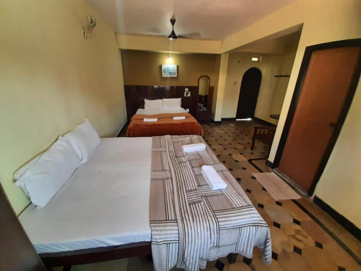 Hotel Caveri Comfort Inn Мадикери Экстерьер фото