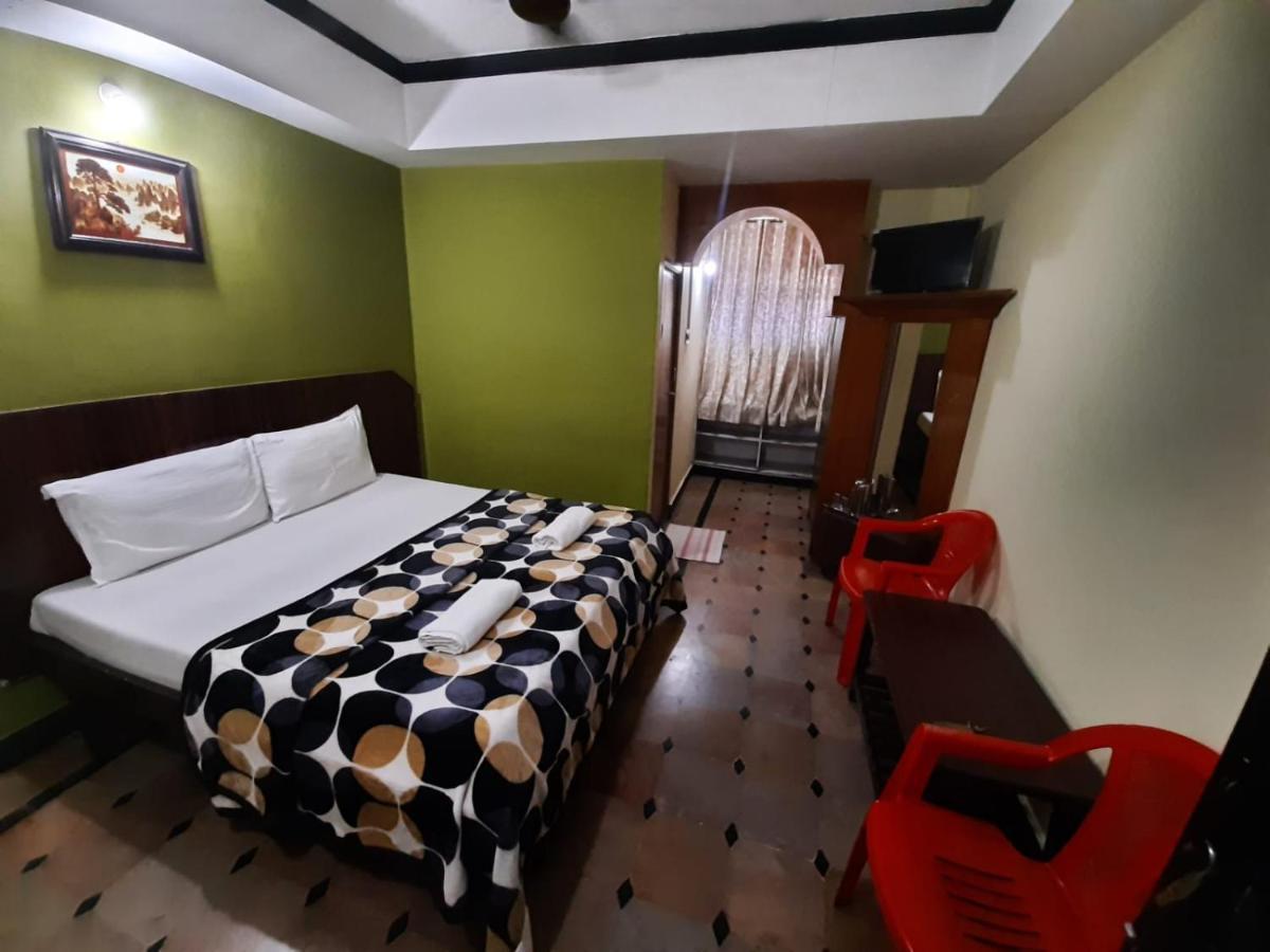 Hotel Caveri Comfort Inn Мадикери Экстерьер фото
